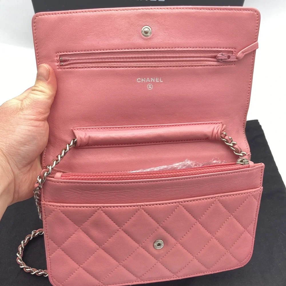 CHANEL CC SILVER HARDWARE LIGHT PINK QUILTED WOC BAG WITH DUST BAG